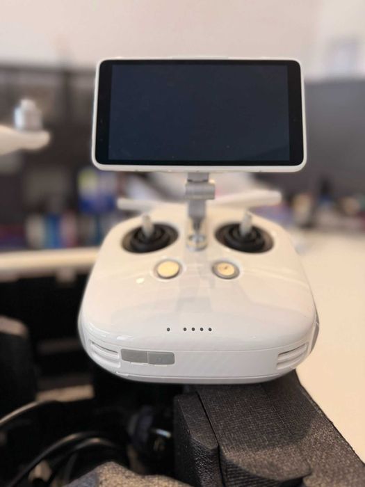 Drona DJI Phantom 4 RTK