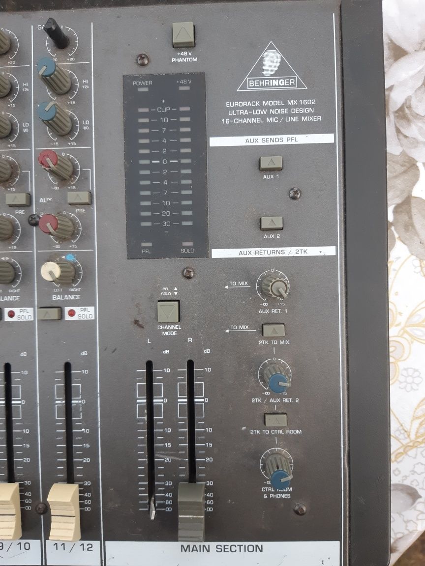 Mixer Behringher Eurorack mx 1602