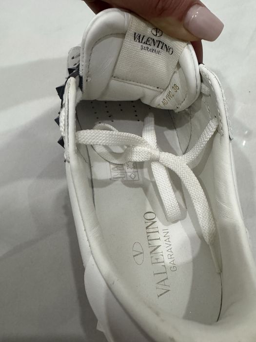 Asidasi valentino dama originali 100%