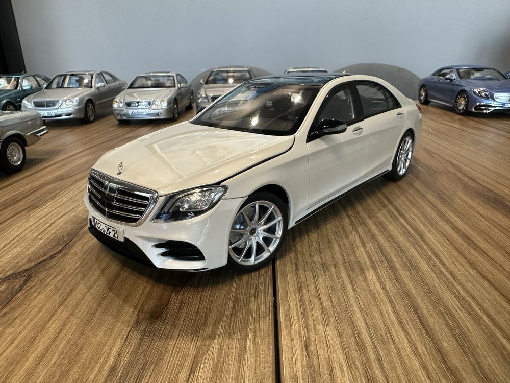 1/18 19бр. Колекционерски Mercedes