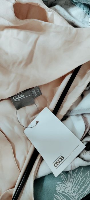 Rochie dama lunga de ocazie Asos măsura S (UK 10) nouă, cu eticheta