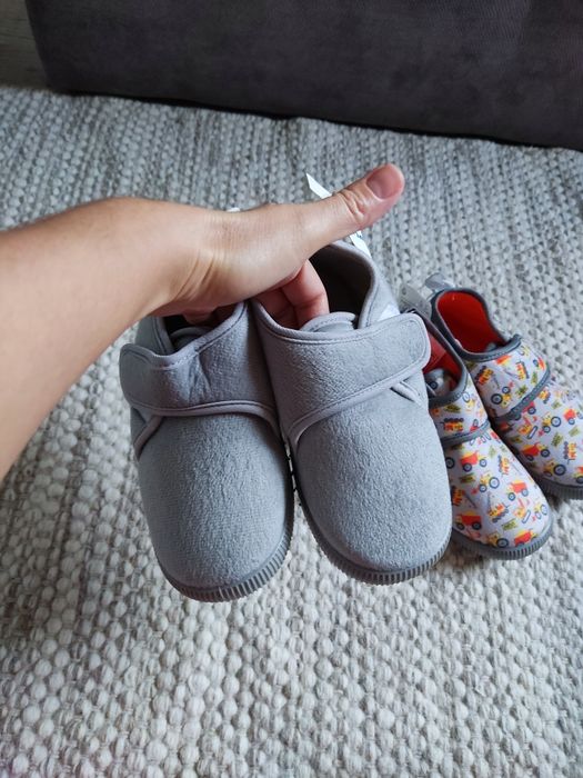 Livrare gratis Pantofi papuci botosi interior casa gradinita