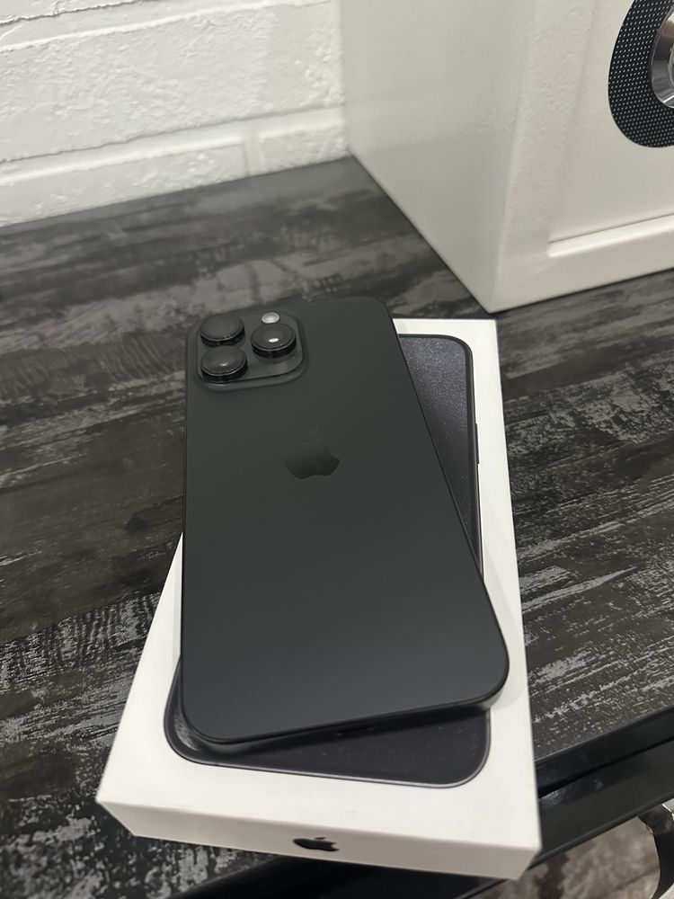 Продам Apple Iphone 15 Pro Max 256ГБ