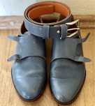 Costum plus pantofi de vanzare