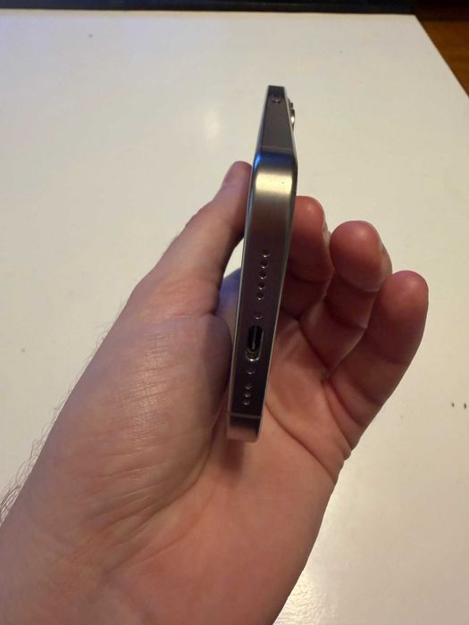 iPhone 15 Pro 128GB, Natural Titanium 90% Батерия Като нов! Гаранция!