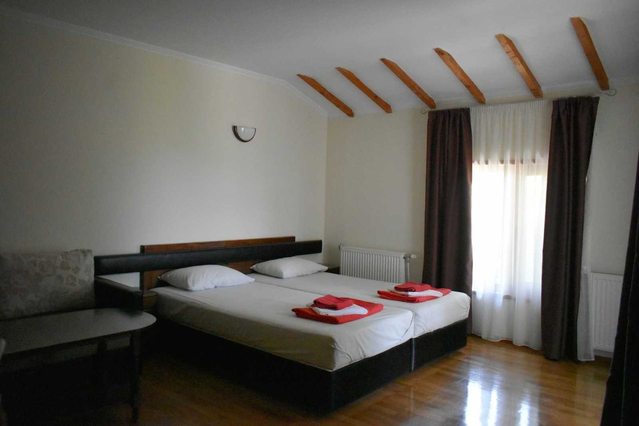 Продава се Къща в с. Бръчковци, Област Велико Търново - 520 кв.м за 1443 €/кв.м - Снимка #9