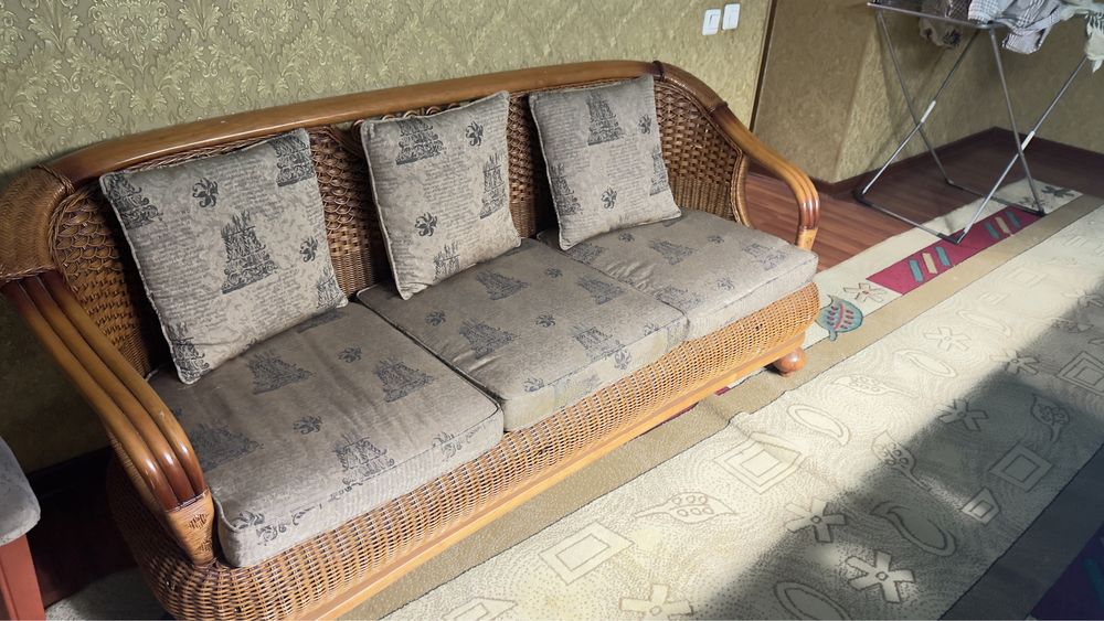 Продам ротанговую мебель в отличном состоянии