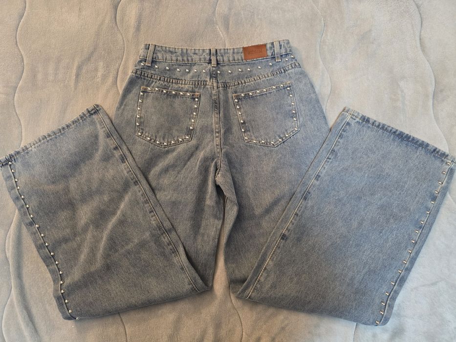 Широки дамски дънки с капси boyfriend