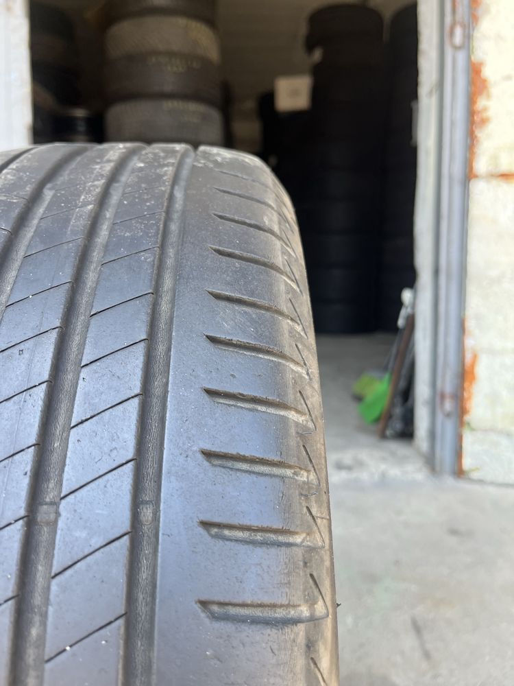 2 бр. летни гуми 195/55/16 Bridgestone DOT 0217 5 mm