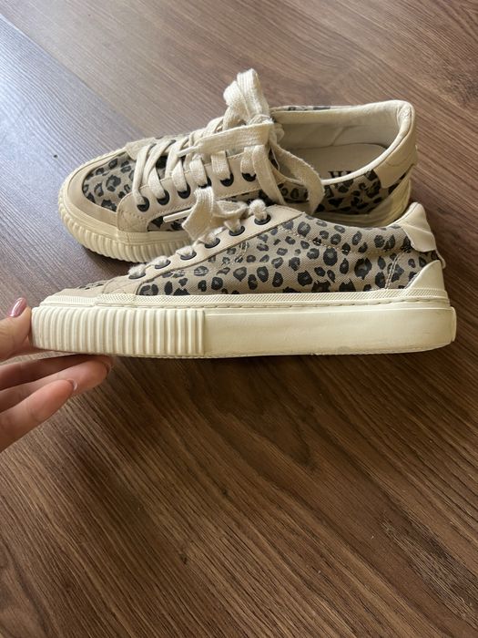 Маратонки скечърс и адидас и зара