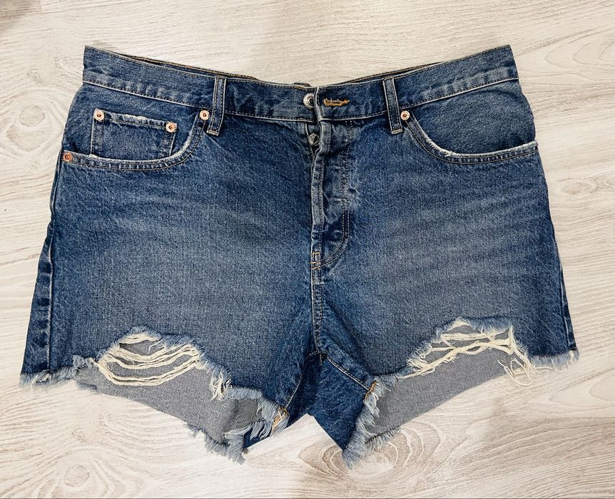 Pantaloni scurti dama marime 44