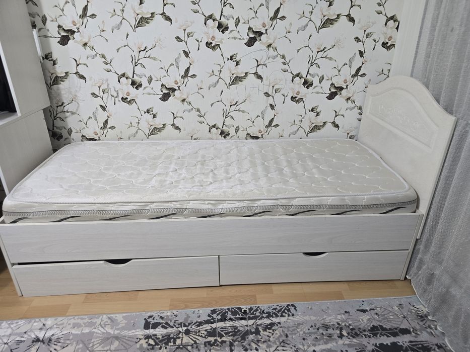 Кровать односпальная