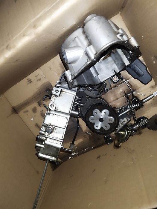 Vând piese Piaggio free/Fly/zip/liberty 50 4t /2t. Piese cross atv 125