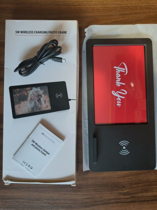 Încărcător wireless cu rama foto