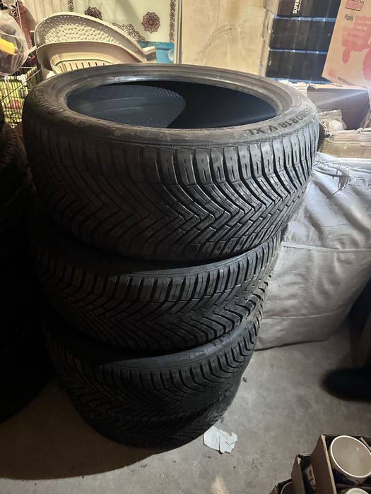 Cauciucuri all season continental 245 40 r18