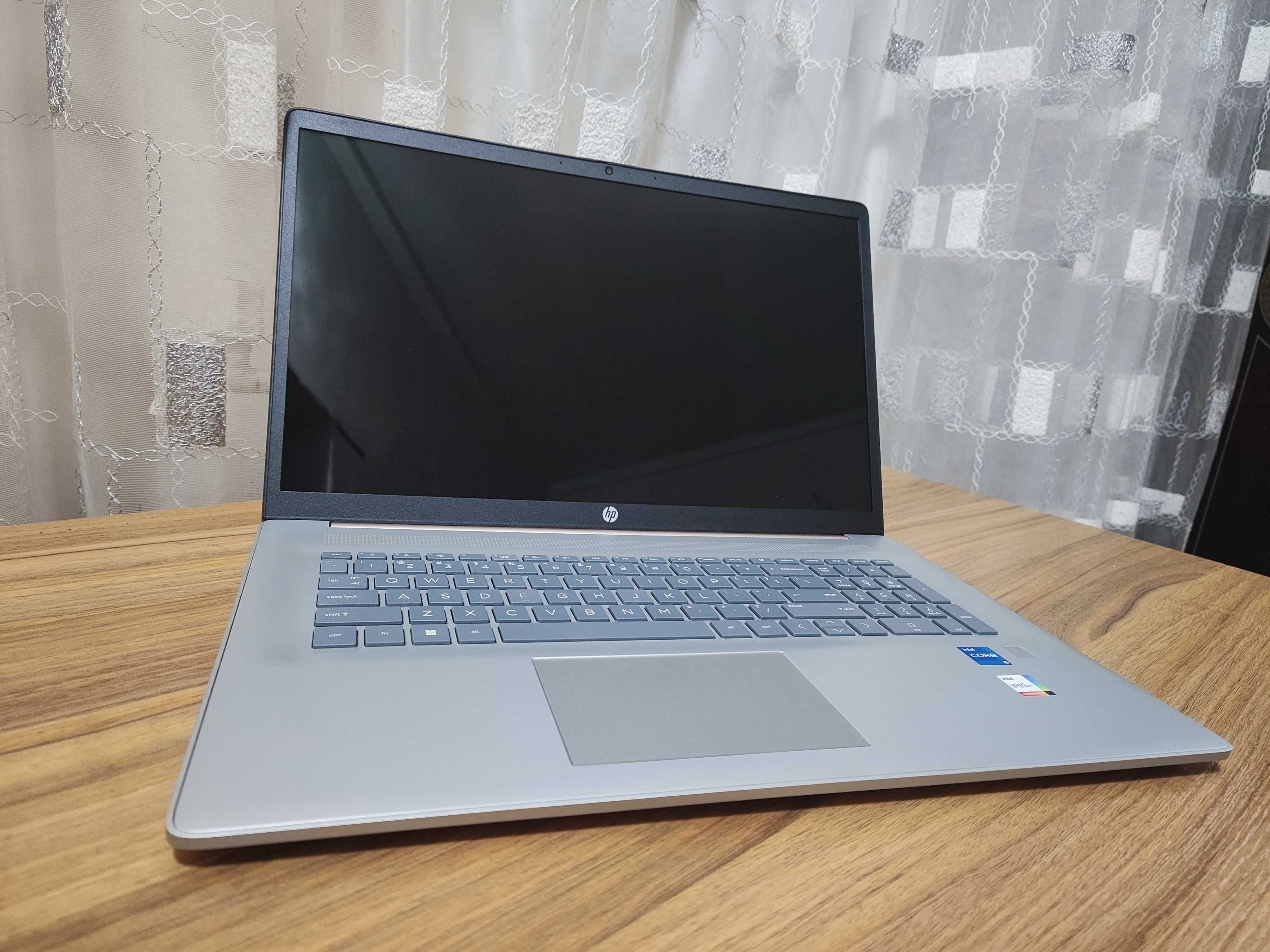 HP Laptop 17T-CN300