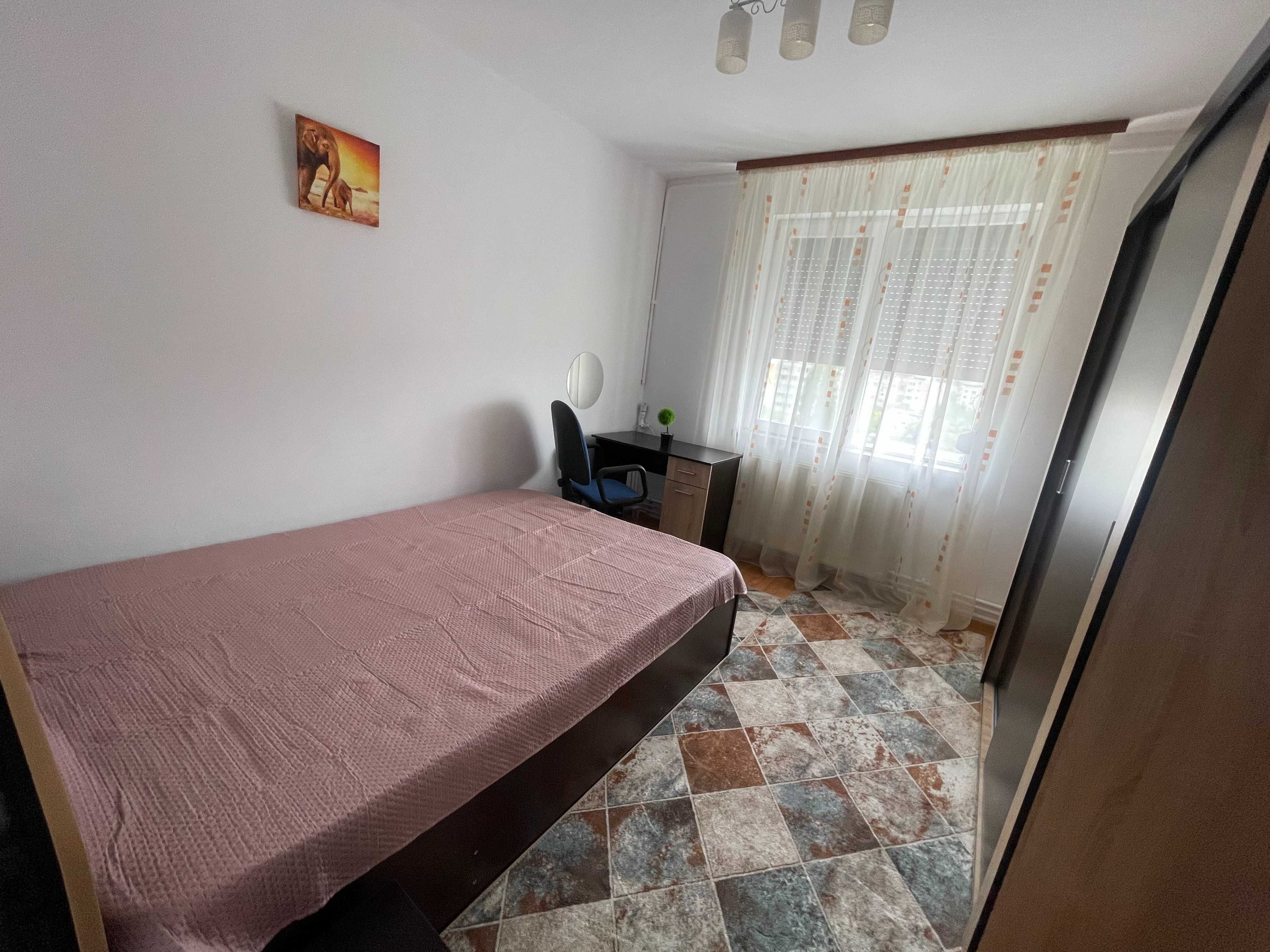 Apartament 3 camere Crangasi - metrou, centrala proprie, loc parcare