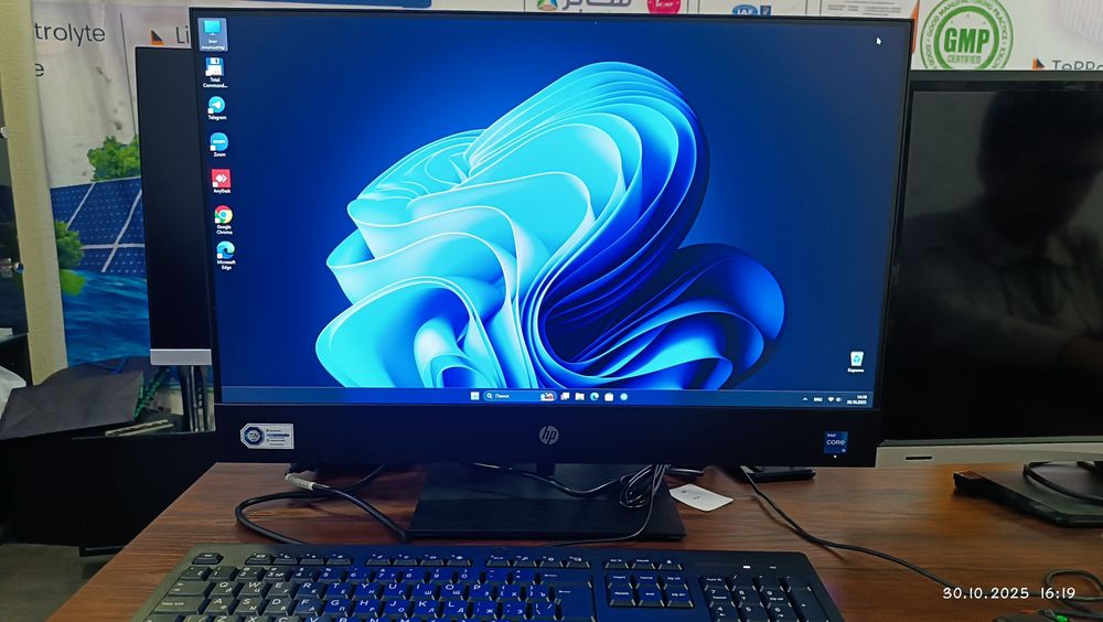 HP ProOne 440 G9, 512/8 GB