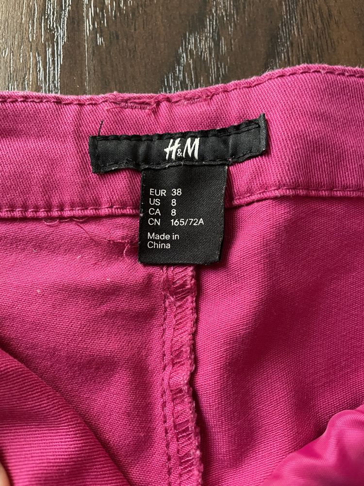 Pantaloni scurti H&M, marimea 38