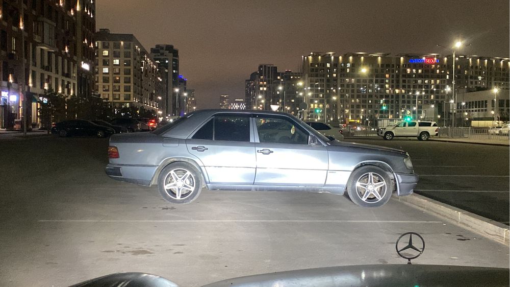 Мерседес  124 2,6 m-103 рядная шестерка автомат