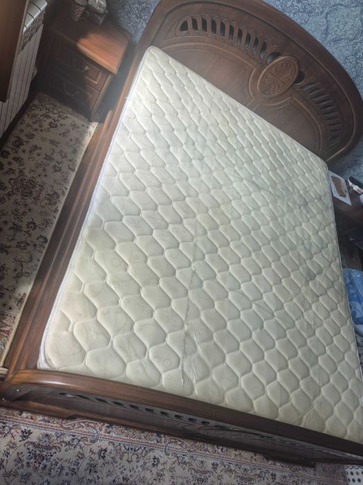Двухместная кровать