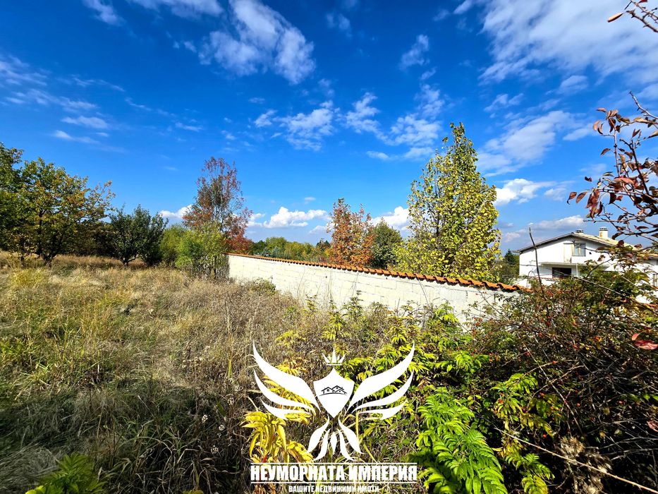 Продавам парцел 720кв.м. в с.Червен, общ.Асеновград статут УПИ