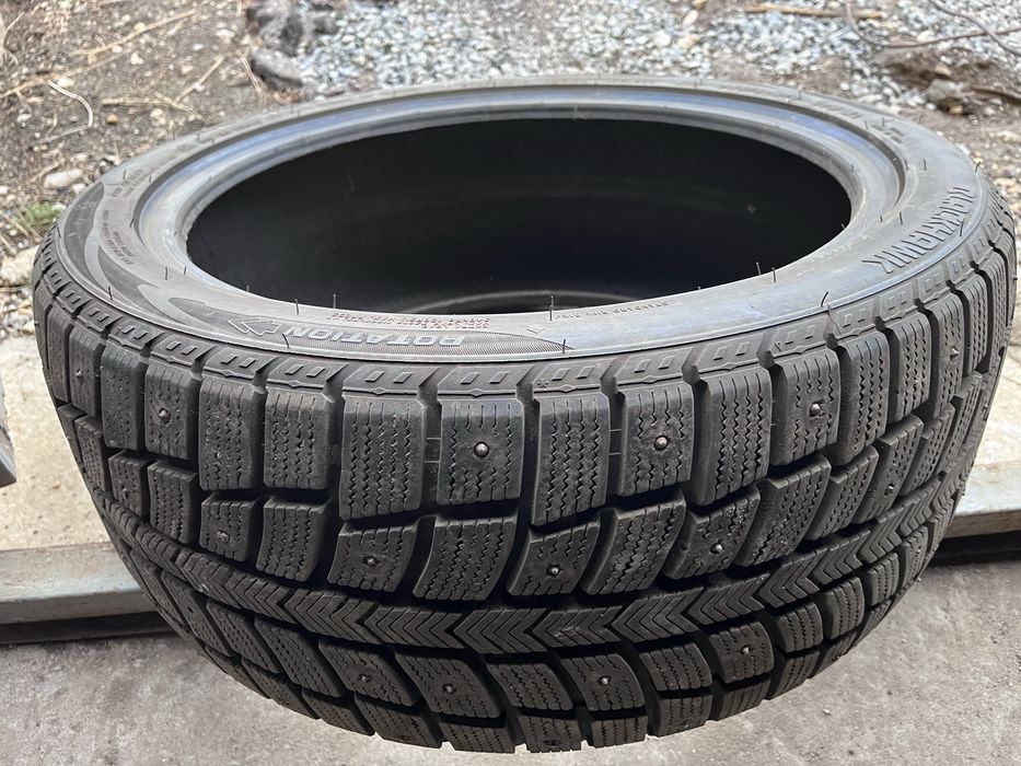 Шины,  зимние шипованные, 245/40/18