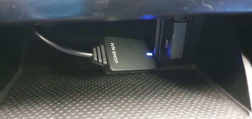 Cablu Adaptor AMI MMI Bluetooth pentru VW / AUDI / Skoda