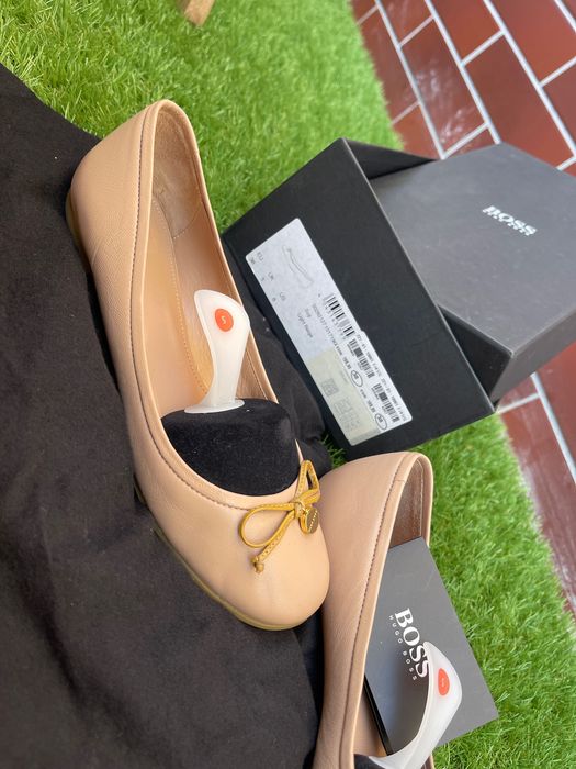 Pantofi Hugo Boss mărimea 38