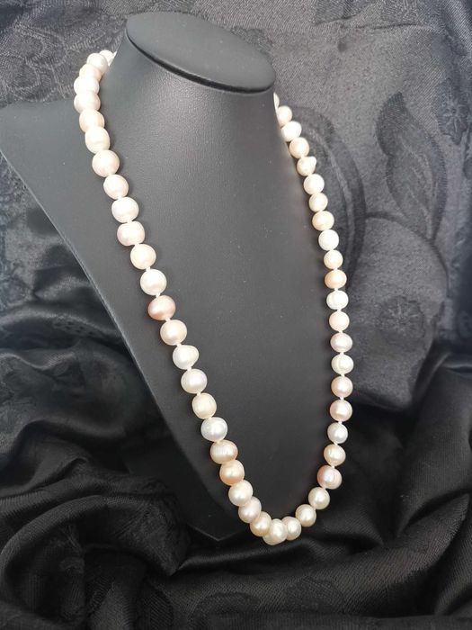 Колиета от естествени перли