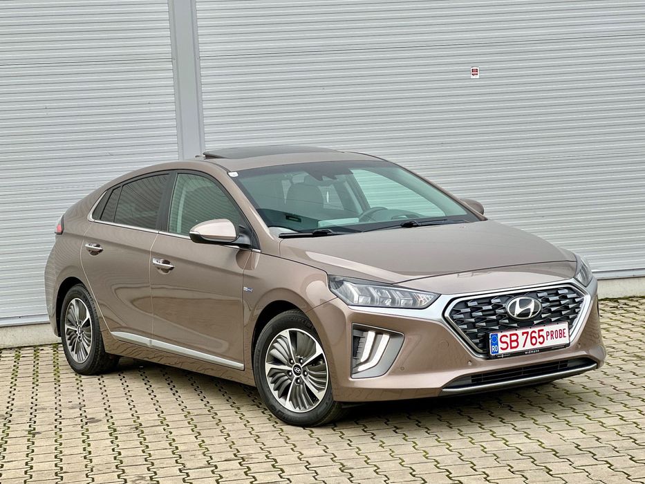 Hyundai IONIQ Level 6 (full option) / Plug-in Hybrid / Impecabil