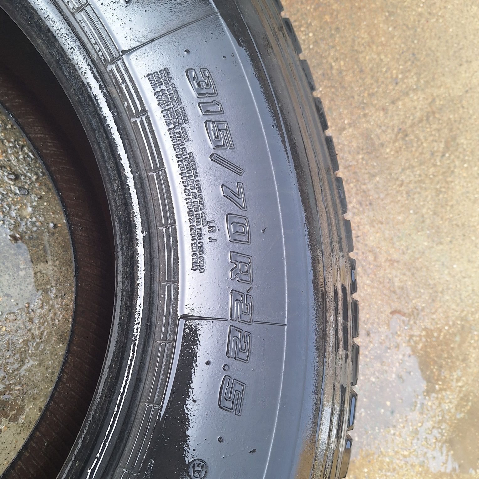 Гуми за камион 315/70R22.5  регенерат