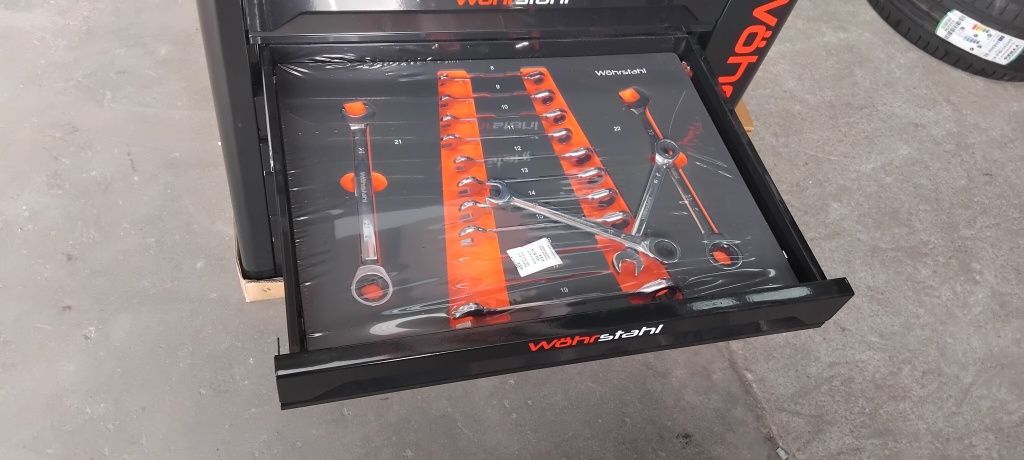 Висококачествена нова немска количка за инструменти Wohrstahl XXL  419