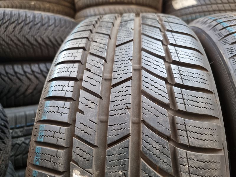 225/45/19 TOYO 4бр