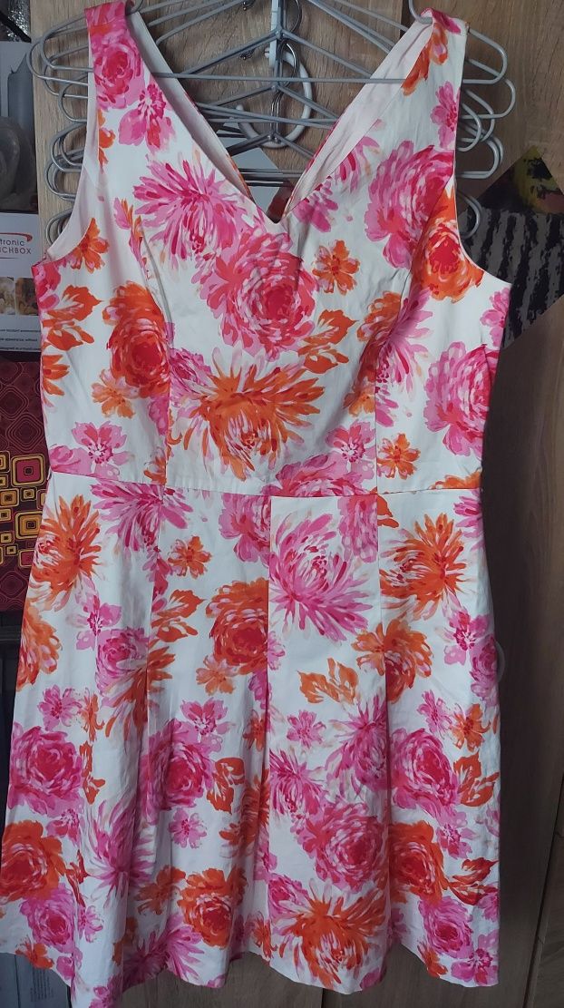 Rochie cu model floral