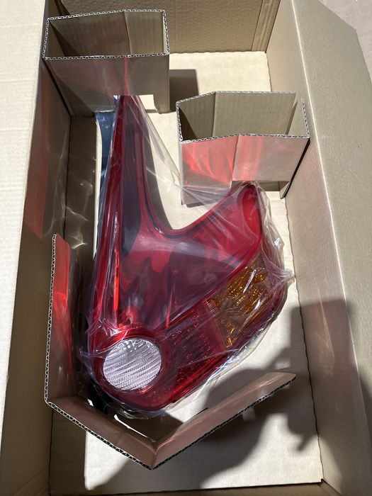 Stop dreapta Nissan Juke F15 2010-2014