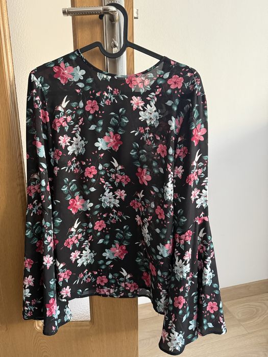 Camasa eleganta cu flori Primark