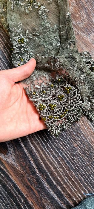 Vând rochie din catifea