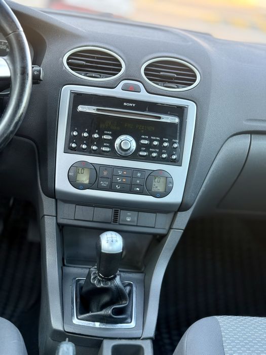 • Ford Focus 2006 / 1.6 Benzina / Inmatriculat RO • Rate / Garantie