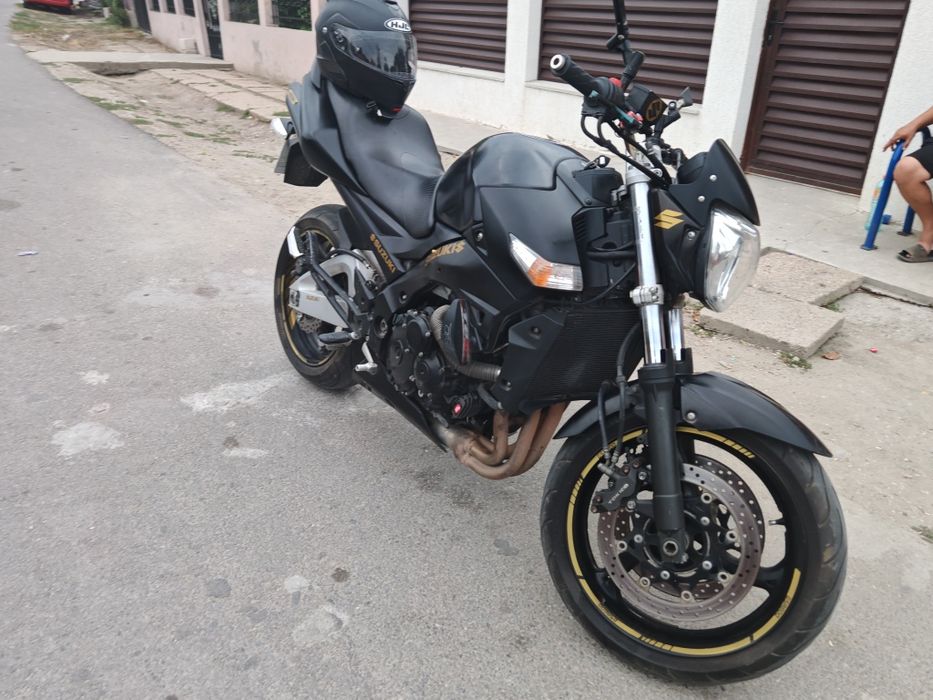 Vând sau schimb Suzuki GSR 600 pe injecție