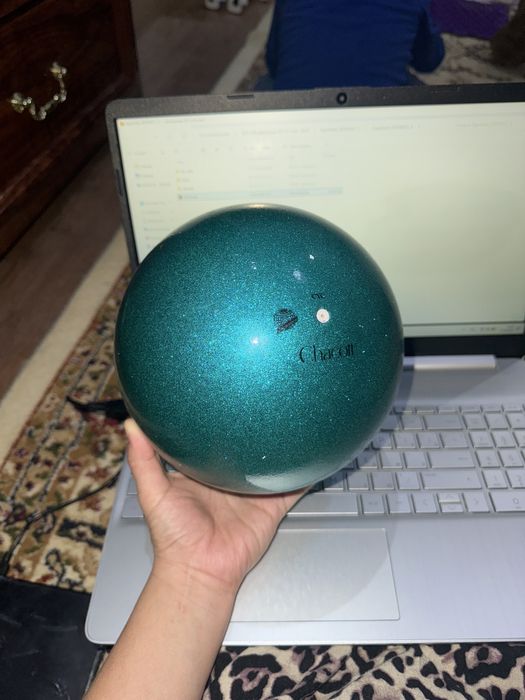 Продам СРОЧНО мячик для художественной гимнастики CHAKOT