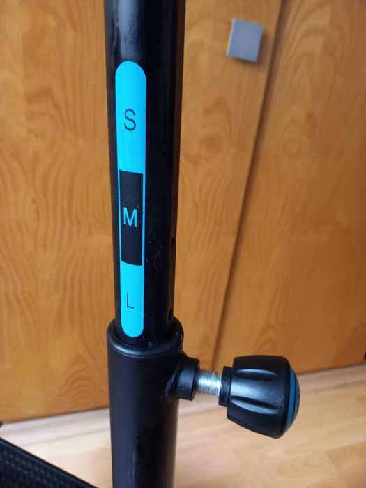 Степер с телескопична ос и дисплей.