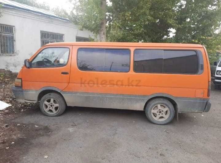 Продам Toyota Hiace