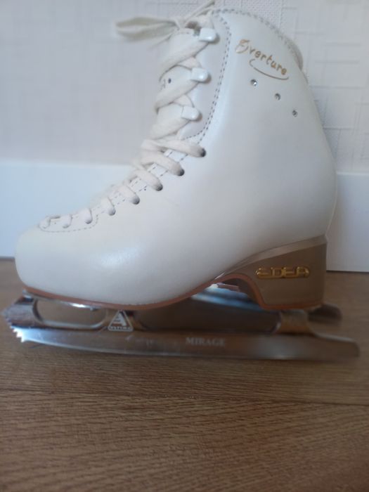 Коньки  профессиональные