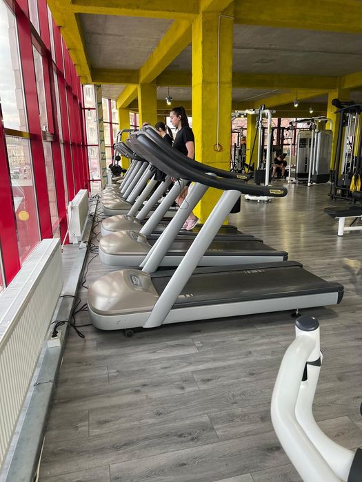 Închiriere , vânzare  spatii comerciale ultracentral 450, 750 mp