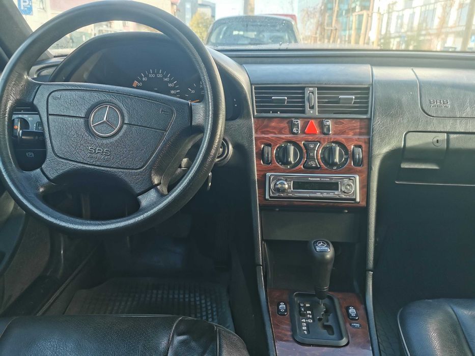 Vand Mercedes - Benz C class W202 220D break automata