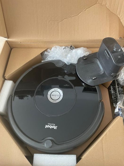 Aspirator robot iRobot Roomba 606