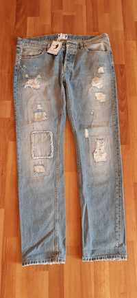 Gant. итальянские мужские  джинсы с рванным эффектом. Новые с бирками.