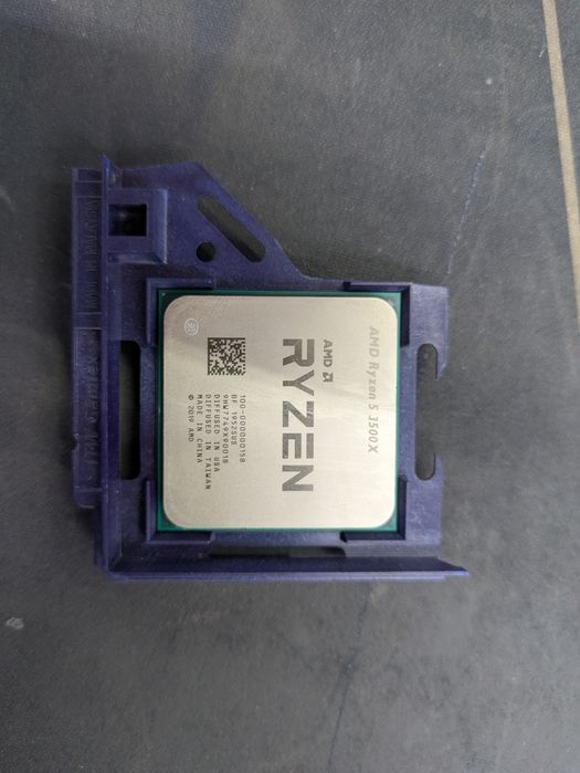 Продам Ryzen 5 3500x