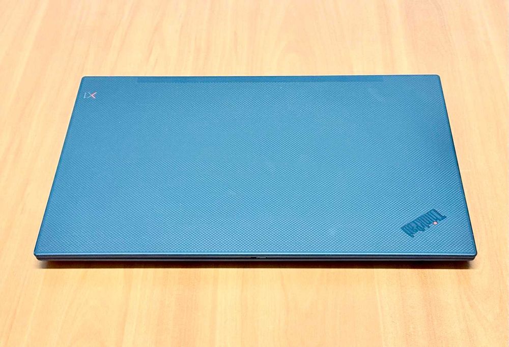 ThinkPad X1 Extreme G3 / i7-10850H / 32GB / GTX1650Ti / 4K OLED Touch